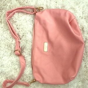 BCBG Bags - BCBG adorable purse! BCBG Bags - BCBG adorable purse!